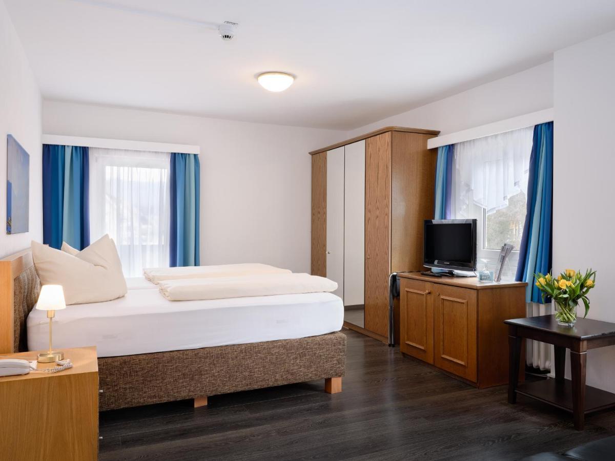 Gaestehaus Waldeck Titisee-Neustadt Dış mekan fotoğraf